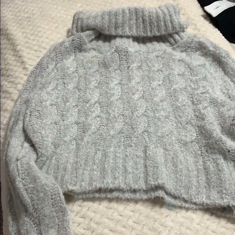 Sweater - Picture 3 of 4